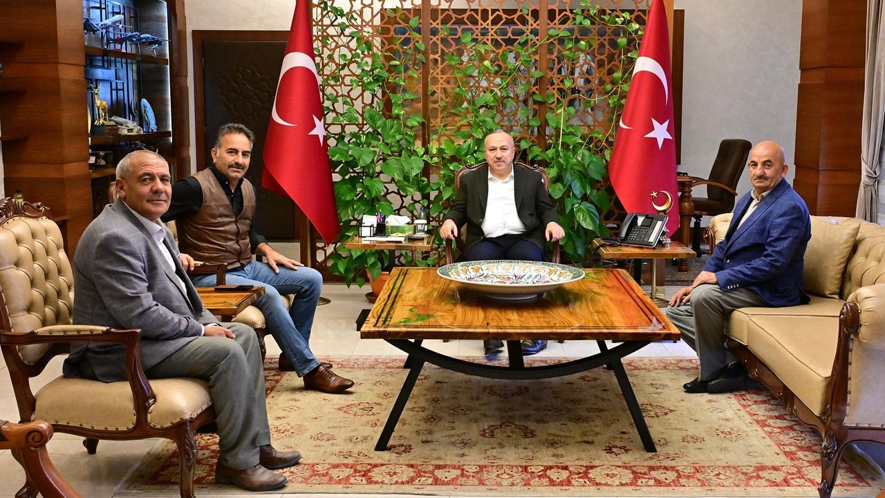 Vali Fidan, Köy Muhtarlarını Makamında Kabul Etti