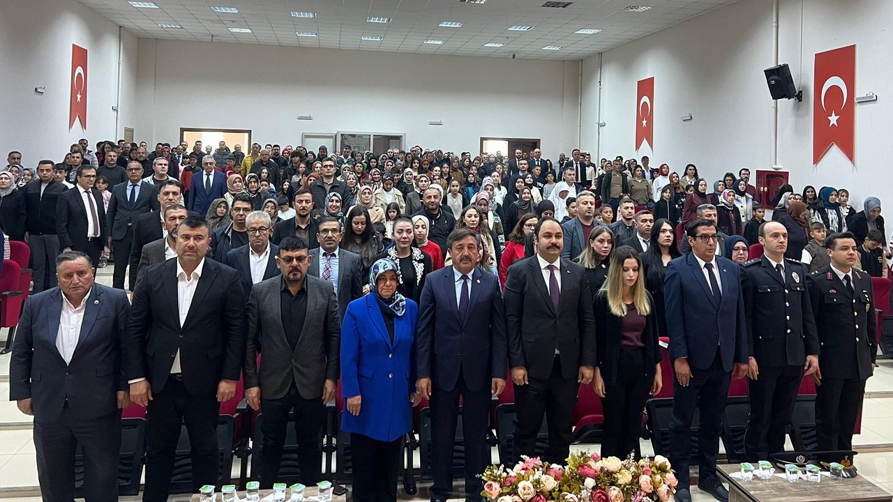 Acıgöl’de 29 Ekim Cumhuriyet Bayramı Coşkuyla Kutlandı