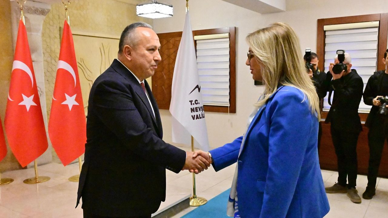 Nevşehir Valisi Fidan, Cumhuriyet Bayramı Tebriklerini Kabul Etti