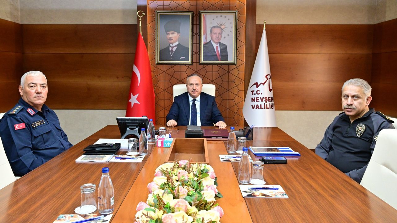 Vali Fidan, İçişleri Bakanı Yerlikaya Başkanlığındaki Güvenlik Toplantısında