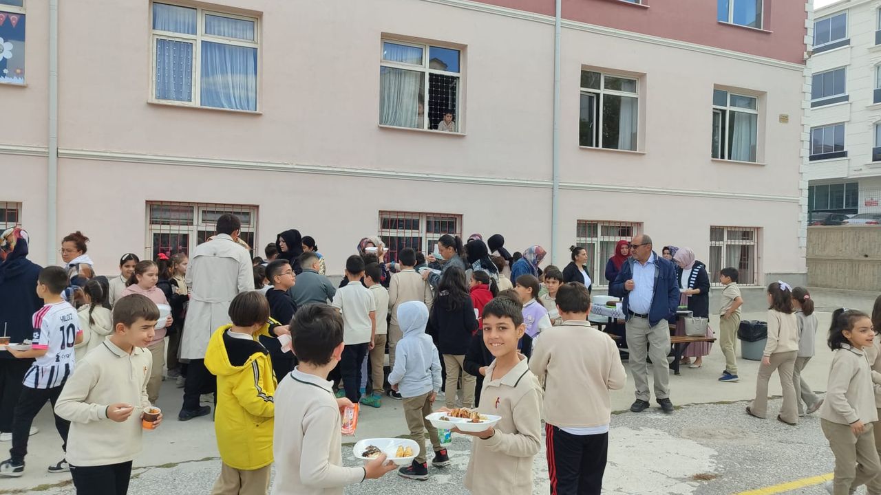Nevşehir Güzelyurt Mahallesi’nde Gazze İçin Kermes!