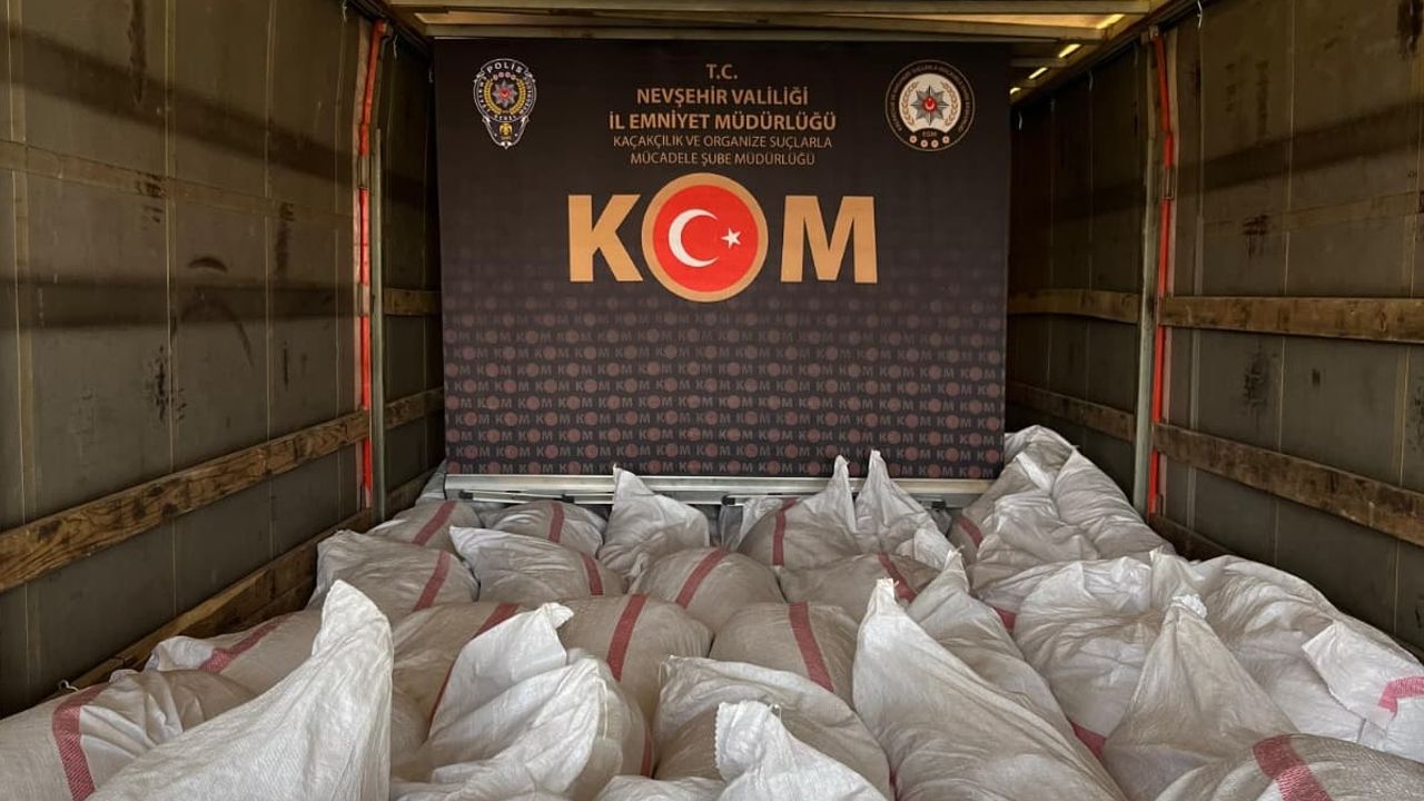 Nevşehir’de Kaçak Tütün Operasyonu : 6 Ton 880 Kilo Tütün Ele Geçirildi