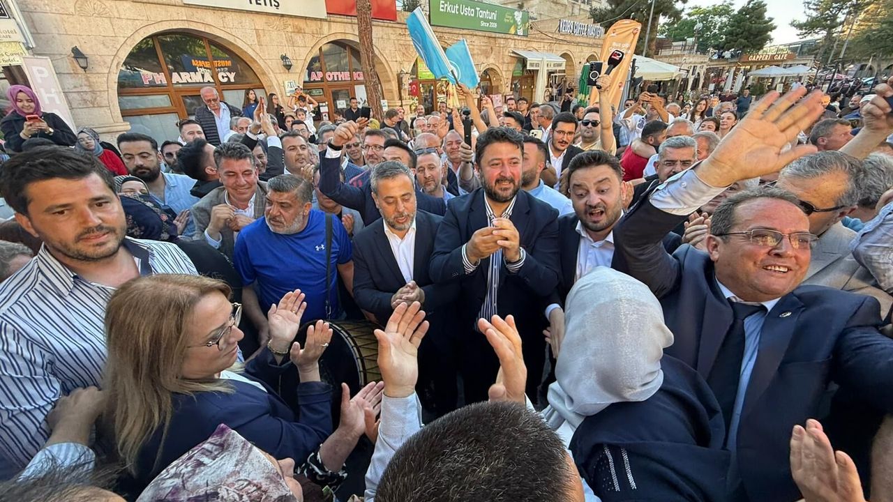 Mustafapaşa’da Seçim Sevinci: Davullu Zurnalı Kutlamalar Baş