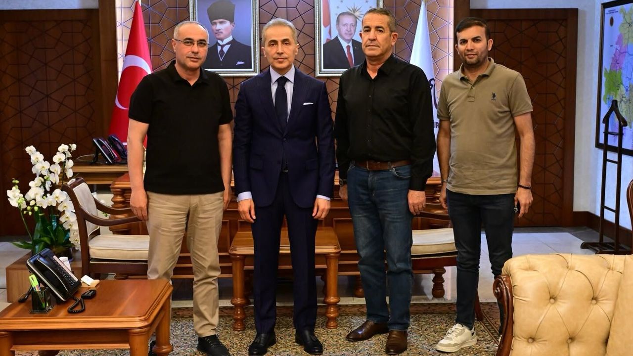 Birlik Vakfı Nevşehir Şubesi’nden Vali Kök’e Hayırlı Olsun Z