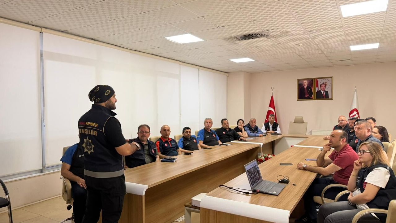 Nevşehir’de AFAD Personeline Narkotik Bilgilendirm
