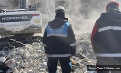 Nevşehir'den deprem bölgesine 3 temizlik aracı ve 14 personel daha