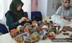 HEM kursiyerlerinin maharetli elleri harıl harıl çalışıyor