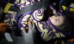 Nevşehir Belediyesi ekipleri  40 saat sonra 2 kardeşi enkazdan çıkardı