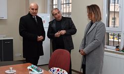 Vali Becel, Nevşehir Halk Eğitim Merkezini yeni yerinde ziyaret etti