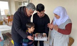 Başkan Çavdar'dan depremzede çocuğa doğum günü sürprizi