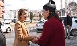 Vali Becel'den Karataş Ailesine Taziye Ziyareti