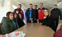 Vali Becel, Nevşehir KYK Yurdundaki Depremzedelere Moral Verdi