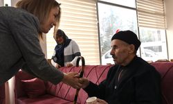 Vali Becel, Nevşehir yurtlarında kalan depremzede aileleri ziyaret etti