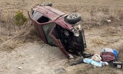 Nevşehir'de takla atan otomobil tarlaya uçtu: 2 yaralı