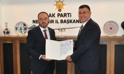 Hüseyin Varır, AK Parti'den Nevşehir Aday adaylığı Başvurusu yaptı