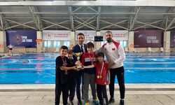 Bahçeşehir Koleji Öğrencileri Yüzme Yarışlarında İl 1.si Oldu