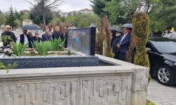 Nevşehirli Halil Uluer ve eşi Fatma Uluer vefatlarının 2.yılında unutulmadı