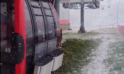 Erciyes'e nisan ayında lapa lapa kar yağdı...