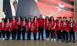 Yüzme grup müsabakası düzenlendi