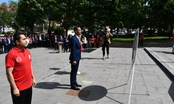 Nevşehir'de 19 Mayıs’ta Atatürk anıtına çelenk bırakıldı