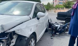 Nevşehir'de motosikletiyle otomobile çarpan sürücü yaralandı