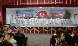 Altınyıldızlı 5.Sınıflardan İngilizce Tiyatro