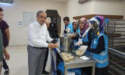 Devlet Hastanesinde aşure programı düzenlendi