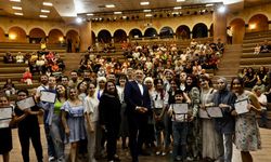 Şehir Tiyatrosu Gençlik Kulübü Oyuncularına Tam Not