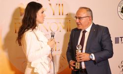 Derinkuyu Belediye Başkanı Aksoy'a Yılın Belediye Başkanı ödülü