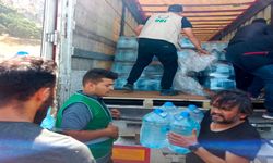 Nevşehir İHH aylardır depremzedelere yardım taşıyor