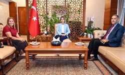 Nevşehirli Hayırsever Nermin Erdemir'den Vali Becel'e Ziyaret