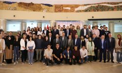 NEVÜ Rektörü Aktekin 2023 YKS’de İlk 10 Bine Giren Öğrencilerle Bir Araya Geldi