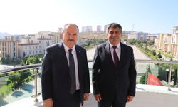 Vali Ali Fidan’dan Rektör Prof. Dr. Semih Aktekin’e ziyaret