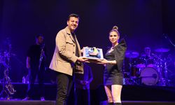 Ece Mumay, Ürgüp Bağ Bozumu Festivali'nde sahne aldı ...