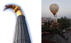 Kapadokya'da balon cami minaresine çarptı! O anlar viral oldu