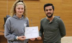 NEVÜ spor bilimleri fakültesi öğrencileri sertifikalarını aldı