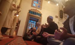 Gençler Filistin İçin Sabah Namazında Buluştu