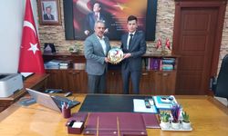 Kızılay Şube Başkanı Civelek'ten Kaymakam Yiğit'e Ziyaret