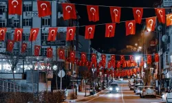 Haydi Nevşehir, şehrimizi bayraklarla donatıyoruz