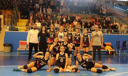 Altınyıldız Koleji Lise Kız Voleybol Takımı Nevşehir Şampiyonu