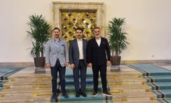 Dinler kardeşler TBMM'de Ağca'yı ziyaret etti