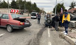 Nevşehir Kaymaklı'da iki otomobil çarpıştı: 3 yaralı