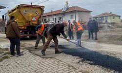 Hacıbektaş'ta bozulan köy yolları onarıldı