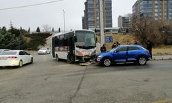 Nevşehir'de halk otobüsü ile otomobil çarpıştı