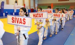 Nevşehir’de Judo Yıldızlar Kız – Erkek Grup Müsabakaları Başladı