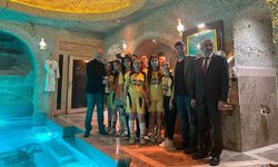 Ertaş Göre ortaokulu futbol takımına sponsor oldu