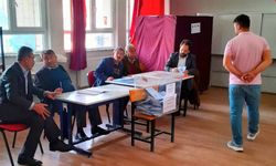 Nevşehir'de oy kullanma işlemi başladı