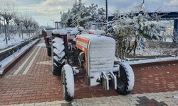 Nevşehir'de mart karı: O köyü beyaza büründü!