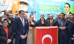 Ulaştırma ve Alt Yapı Bakanı Uraloğlu Gülşehir'de AK Parti Seçim Ofisini Ziyaret Etti