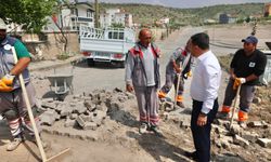 Nevşehir Mehmet Akif Ersoy Mahallesi’nde Bozuk Yollar Onarıyor